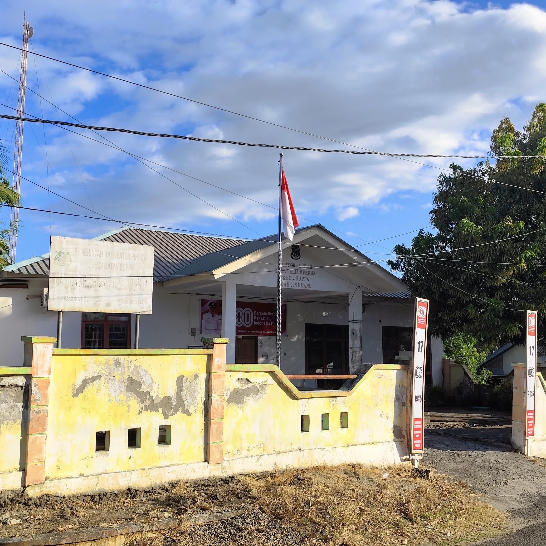 Lokasi Kelurahan Tellumpanua